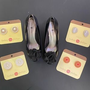 Lindsay Phillips 8.5 M Black Patent Wedges 4 Snaps